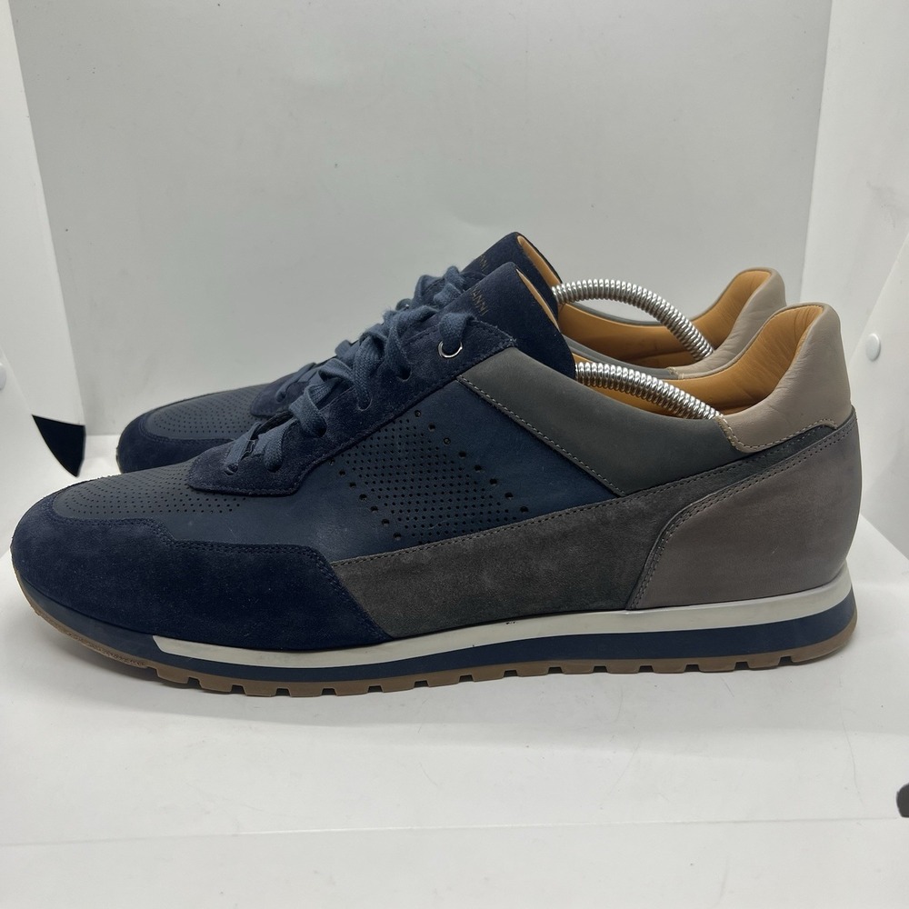 Magnanni Navy and Gray Sneakers